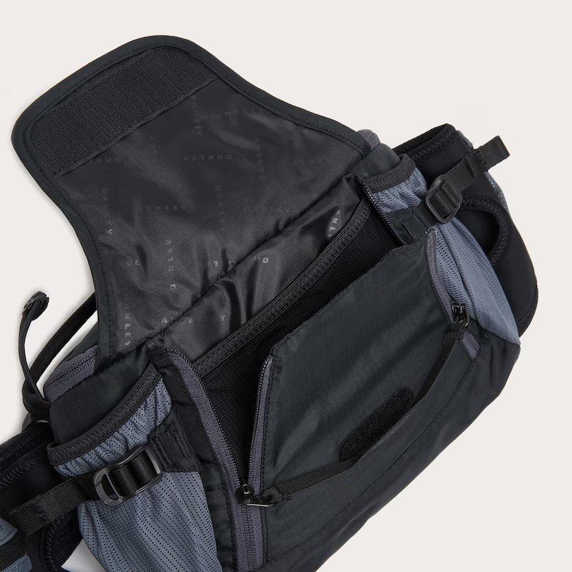 Oakley Seeker Traverse RC 4L Hip Pack, Blackout