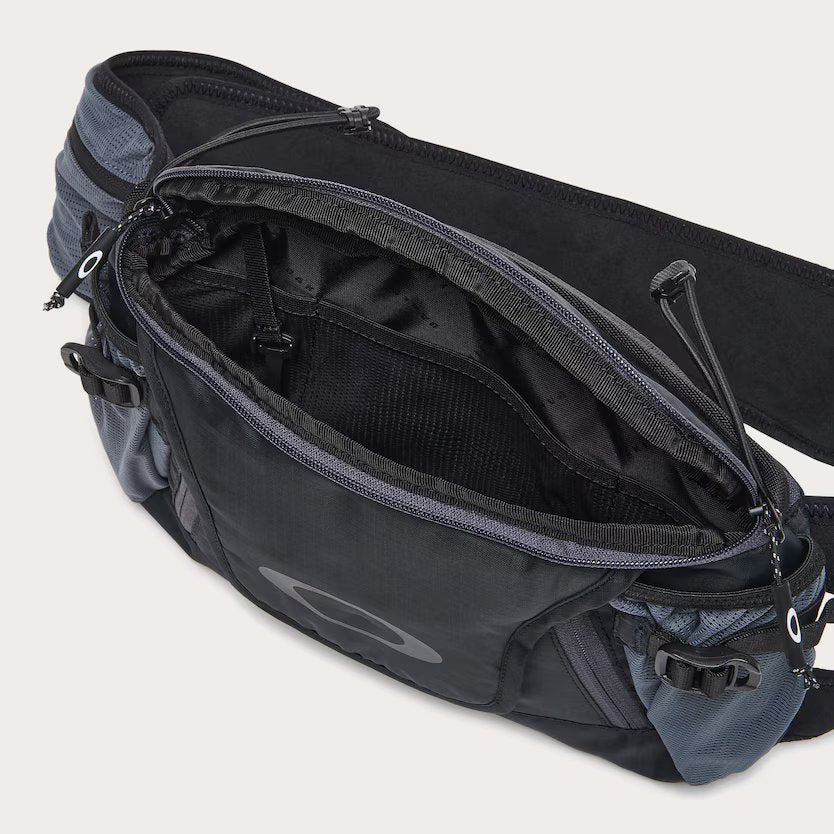 Oakley Seeker Traverse RC 4L Hip Pack, Blackout