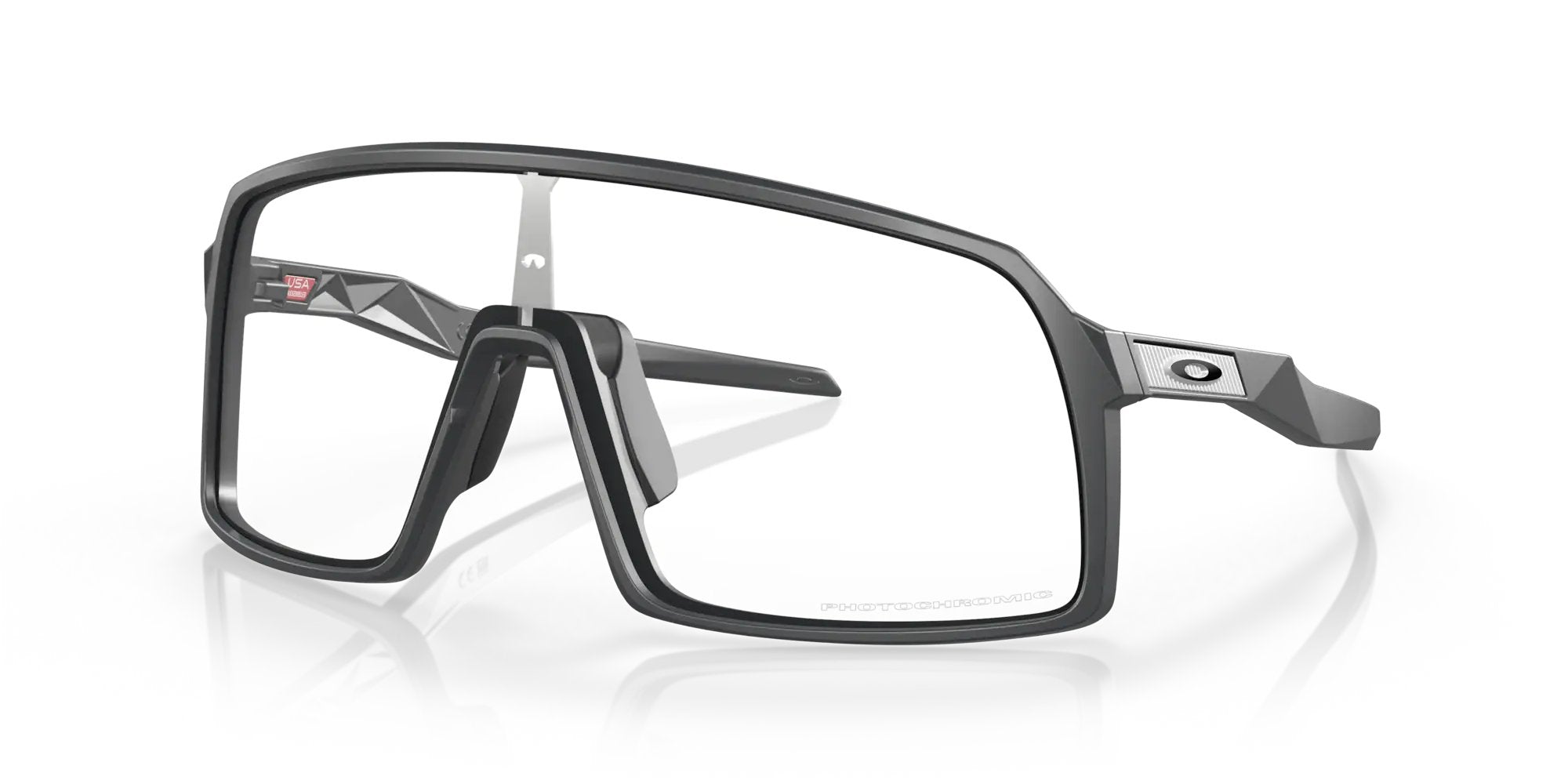 Oakley Sutro - Matte Carbon, Clear To Black Iridium Photochromic