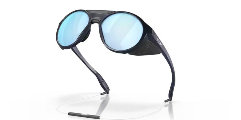 Oakley Clifden - Matte translucent blue