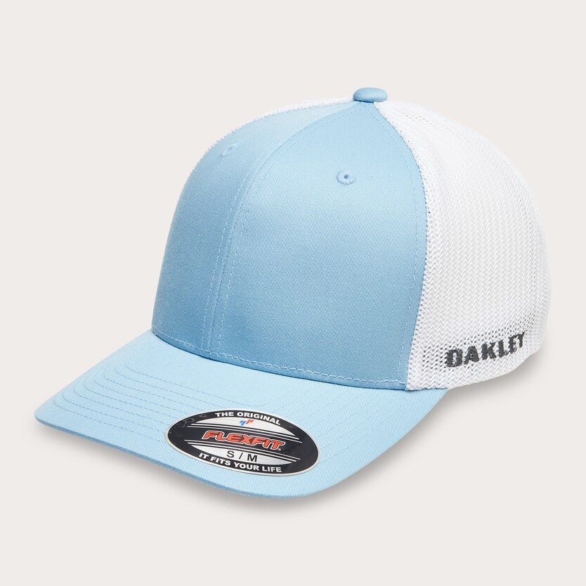 Oakley Golf cresting trucker kasket - Stonewash blue