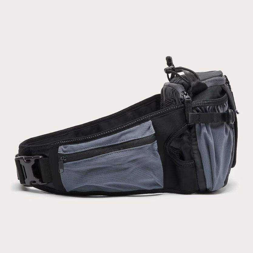 Oakley Seeker Traverse RC 4L Hip Pack, Blackout